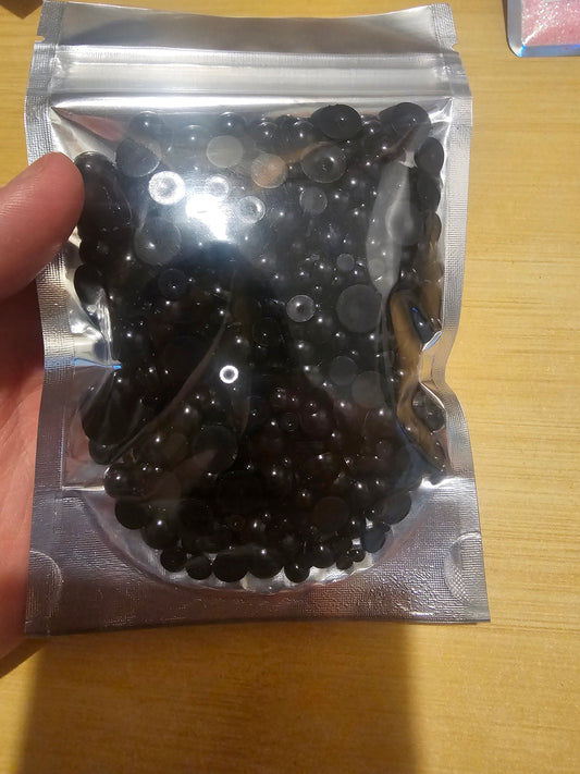 #625 Black Beads